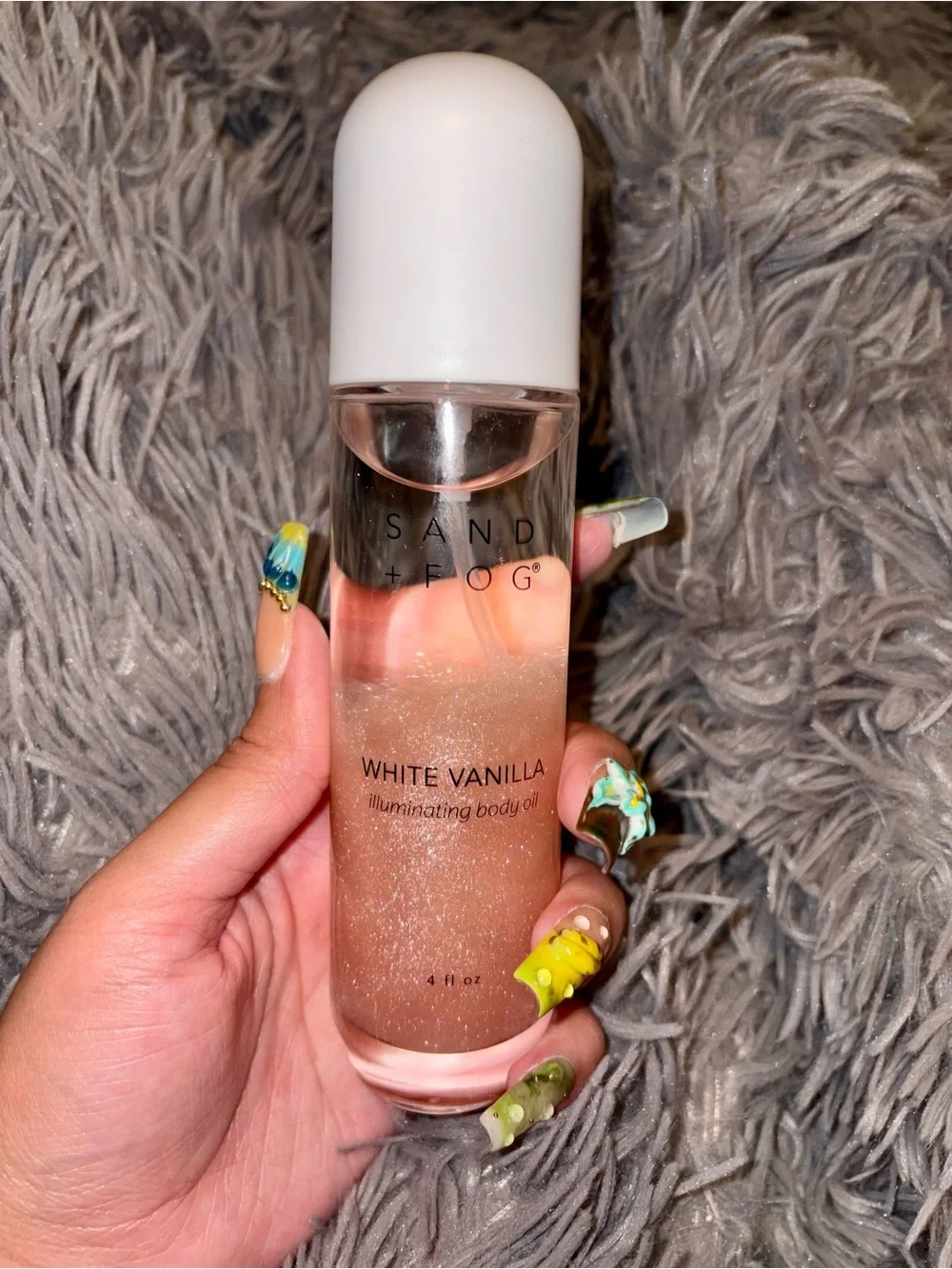 Sand + Fog White Vanilla Illuminating Body Oil - Shimmery Pink